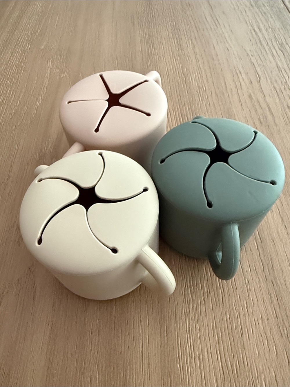 2 Mushie + 1 Cloud Island snack containers